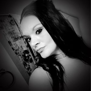 Meet your Posher, Candace